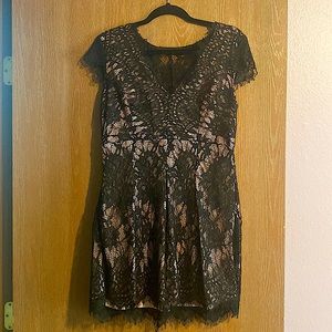 Women's Gorgeous V Neck A Line Sexy Short Cap Sleeve Lace Dress